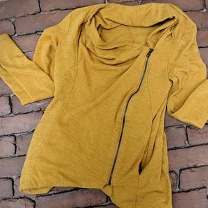 Sweet Rain Zipped Sweater